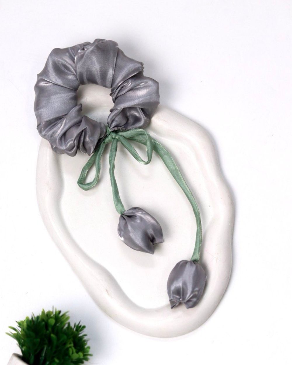 Grey |Tulip Scrunchies