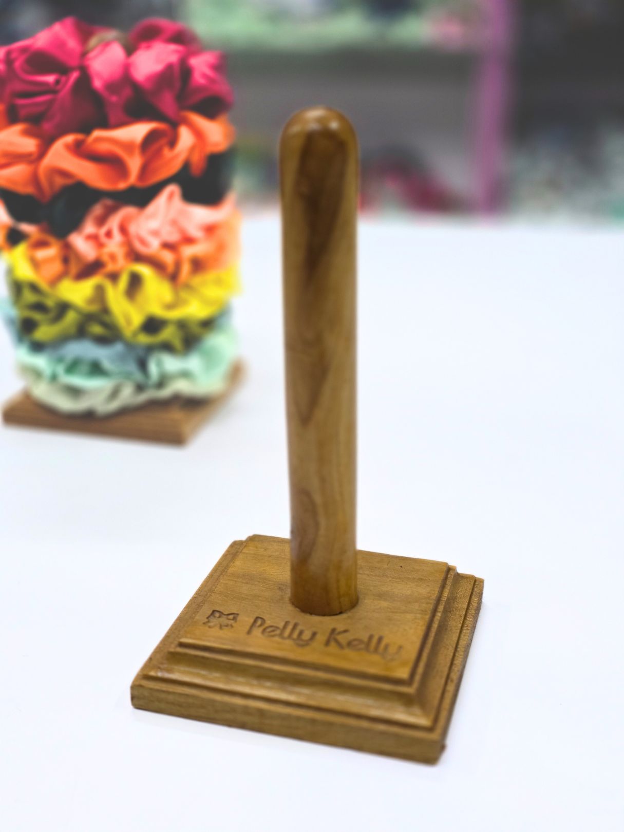 Scrunchies Wooden Stand | Pack of 1