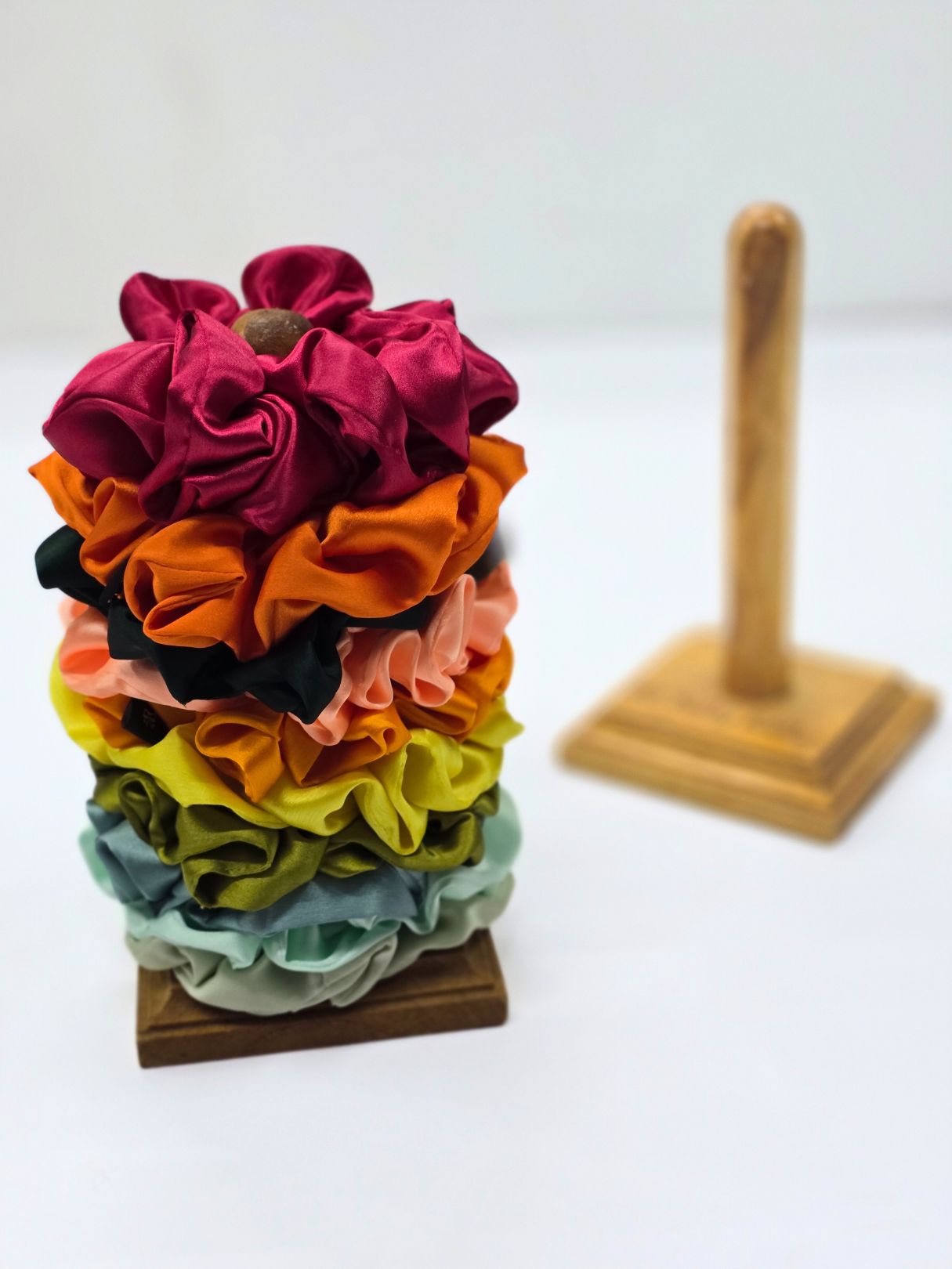 Scrunchies Wooden Stand | Pack of 1